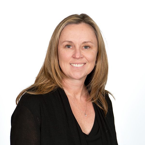 Head shot of Anneliese Knell